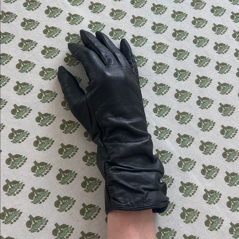 Genuine Leather Gloves - Picture 3 of 3